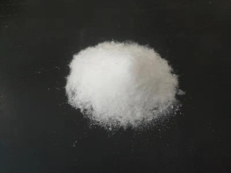 99% 光学级氟化锶(白色或淡粉色粉末)